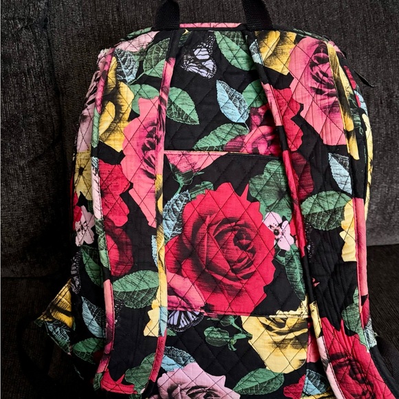Vera Bradley FULL SIZE backpack - Picture 4 of 7